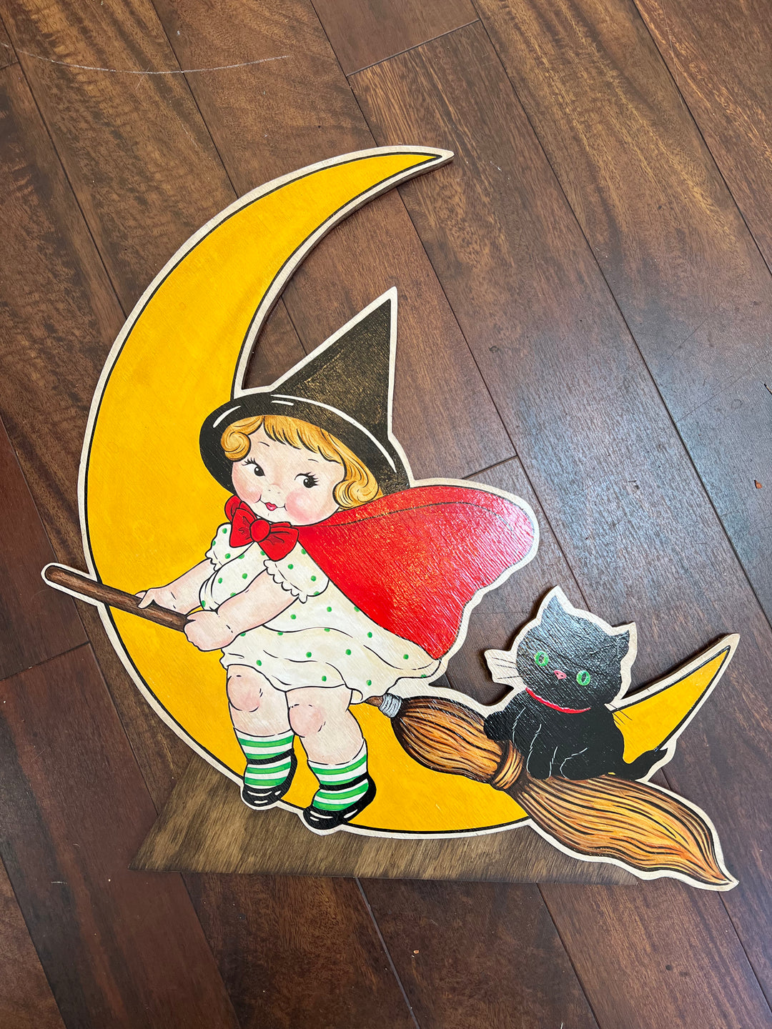 KR.Collective: Lil Witch Wood Decor