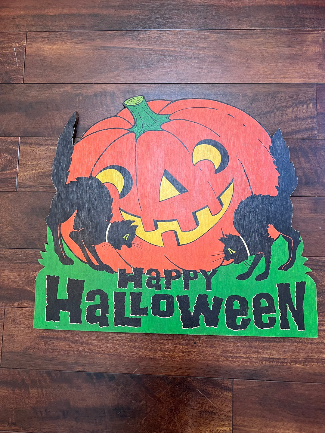 K.R.Collectice: Happy Halloween Pumpkin Wood Decor