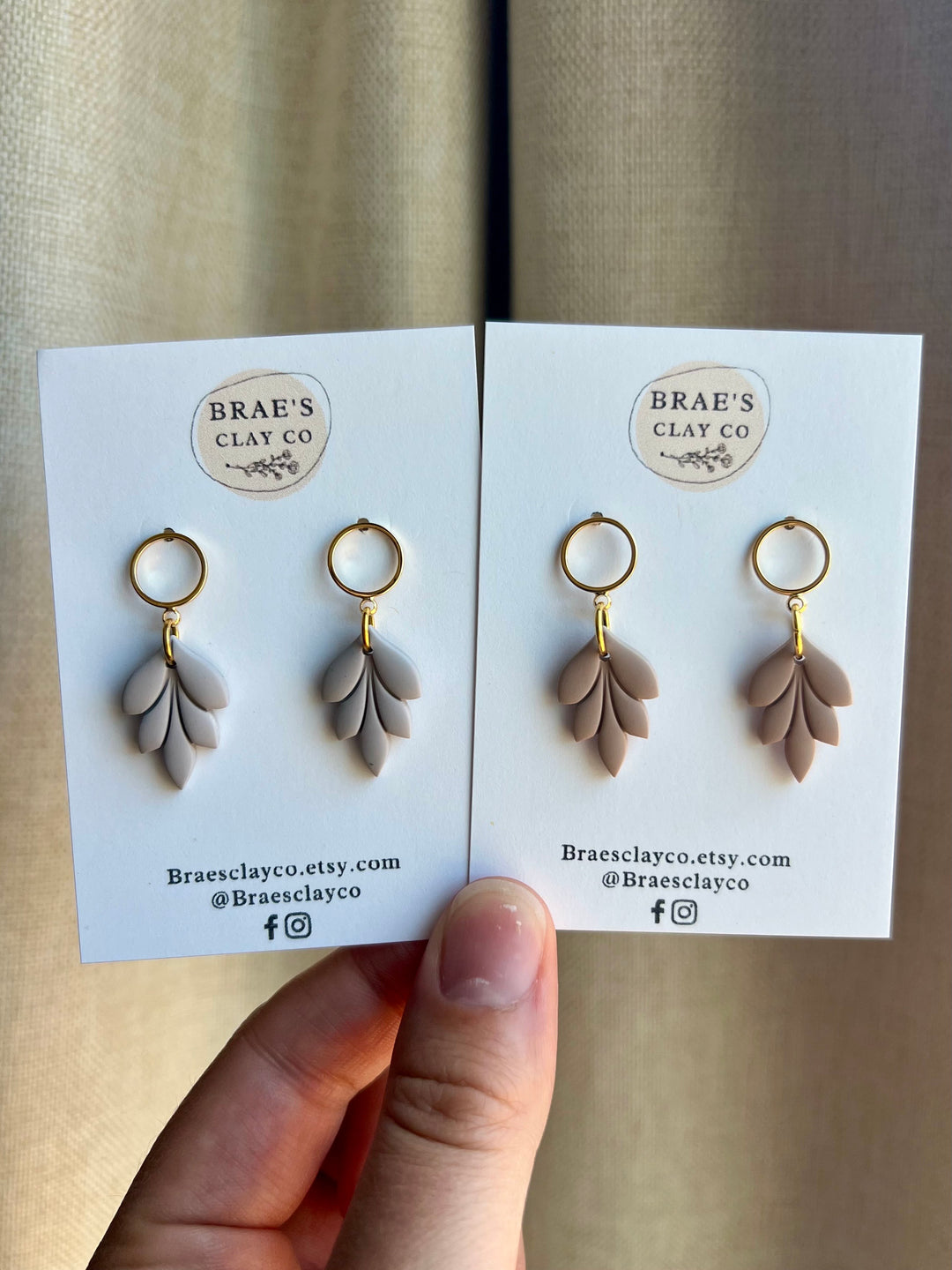 Brae's Clay Co.- Petite Leaf Dangle Earrings (Two Colors)