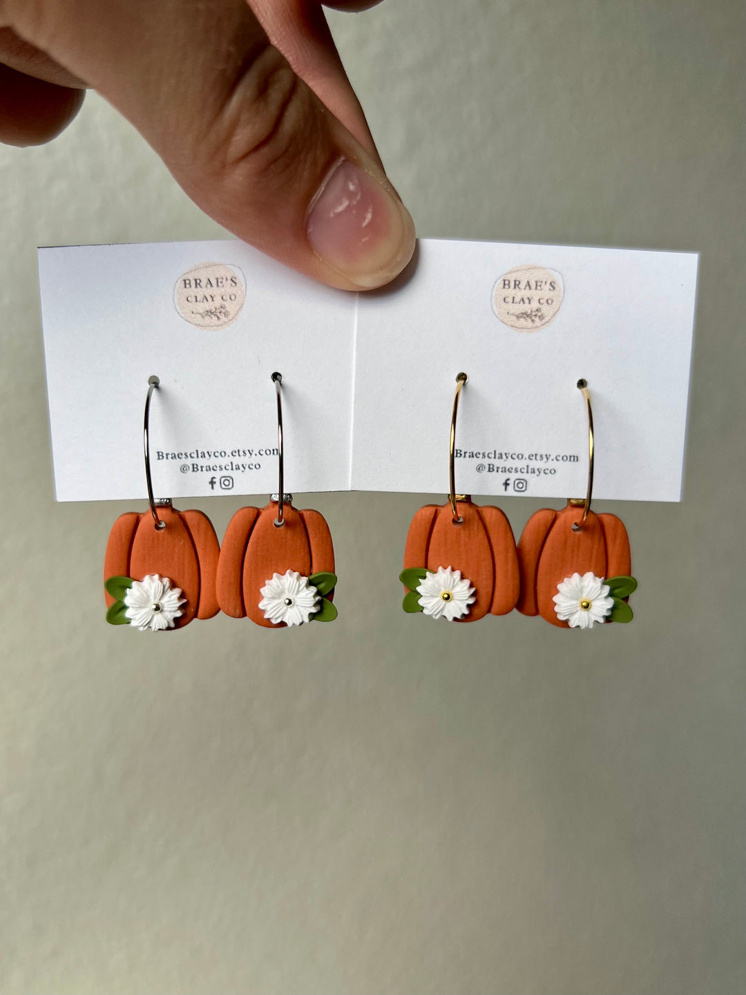 Brae's Clay Co. White Flower Pumpkin Hoops- Two Styles