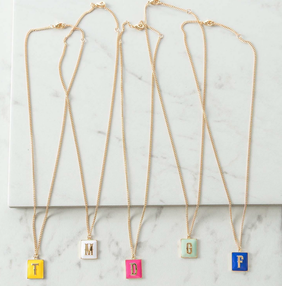 Luxe Vivey Initial Necklace - Pine & Moss