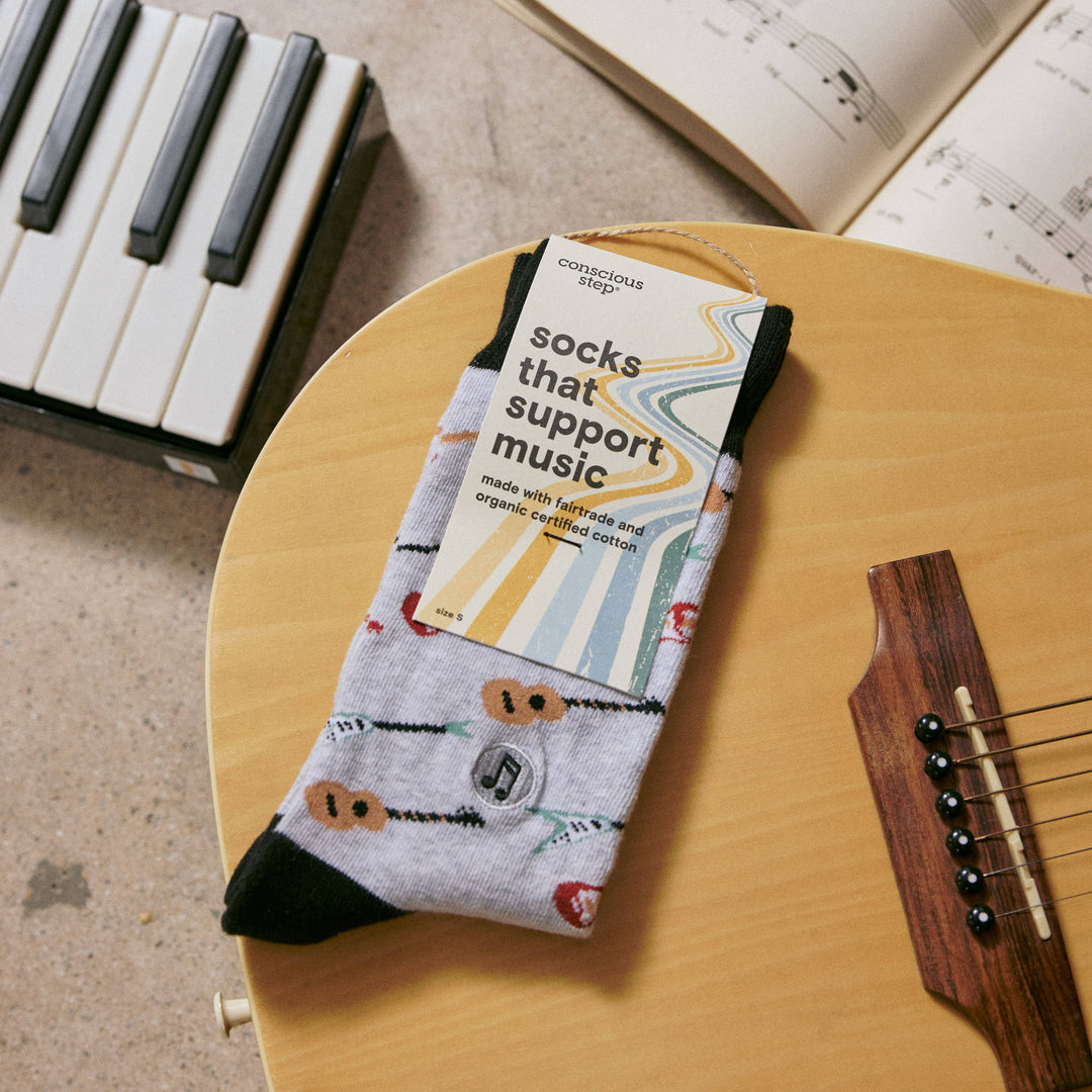 Conscious Step:Socks that Support Music (Gray Guitars): Medium