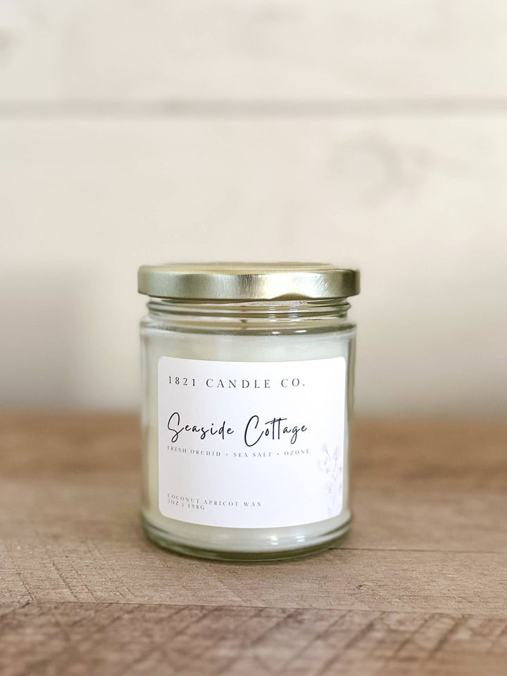 1821 Candle Co. Seaside Cottage 7oz Candle | Coconut Apricot Wax