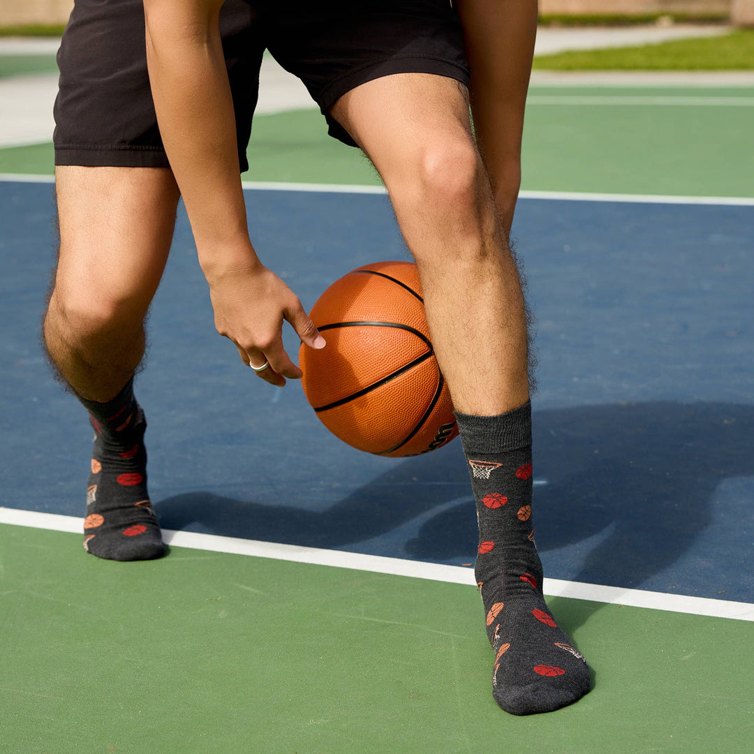 Socks that Conscious Step:Support Youth Sports (Gray Basketballs): Medium