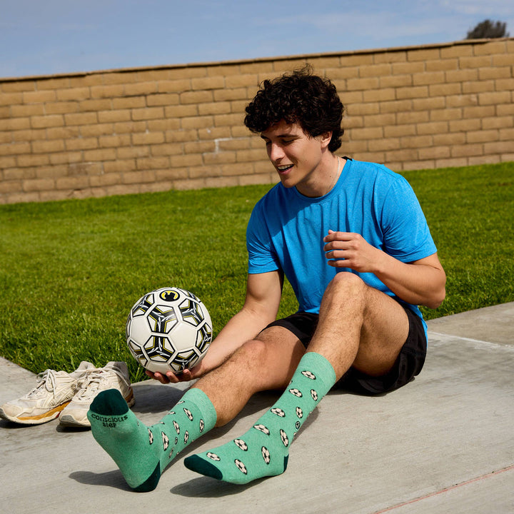Conscious Step:Socks that Support Youth Sports (Green Soccer Balls): Small