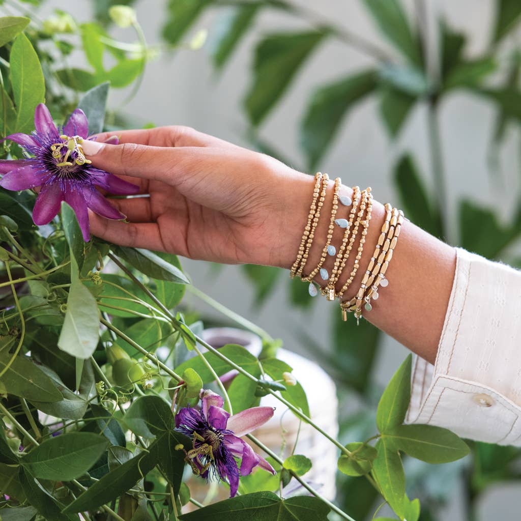 Metal Wrap - Timeless/Blue Howlite/Gold