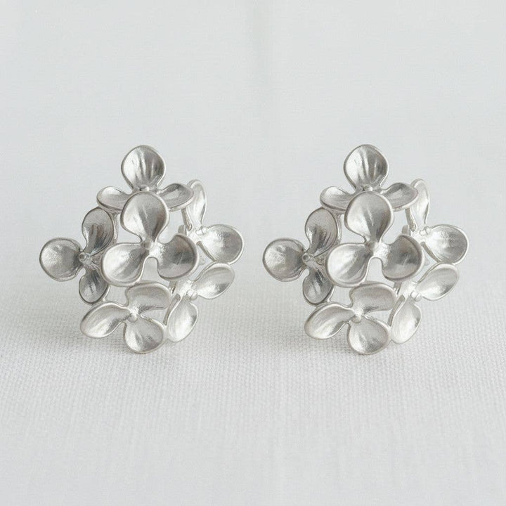 Petal- Artistic Floral Drop Earrings in Vintage Style