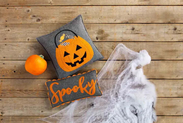 Spooky Felt Halloween Pillows