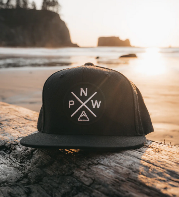 The Classic Snapback - Pine & Moss