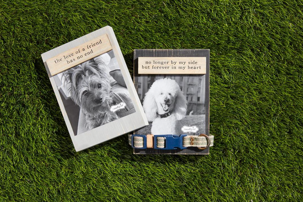 Dog Remembrance Frame - Pine & Moss