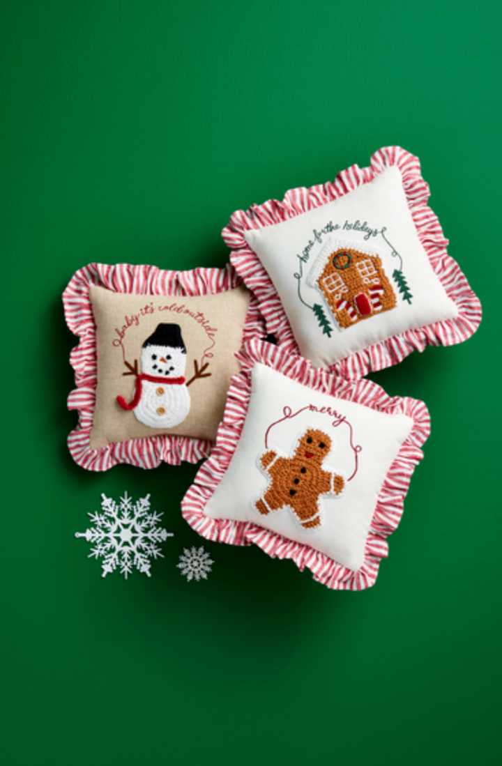 Mini Crochet Xmas Pillows