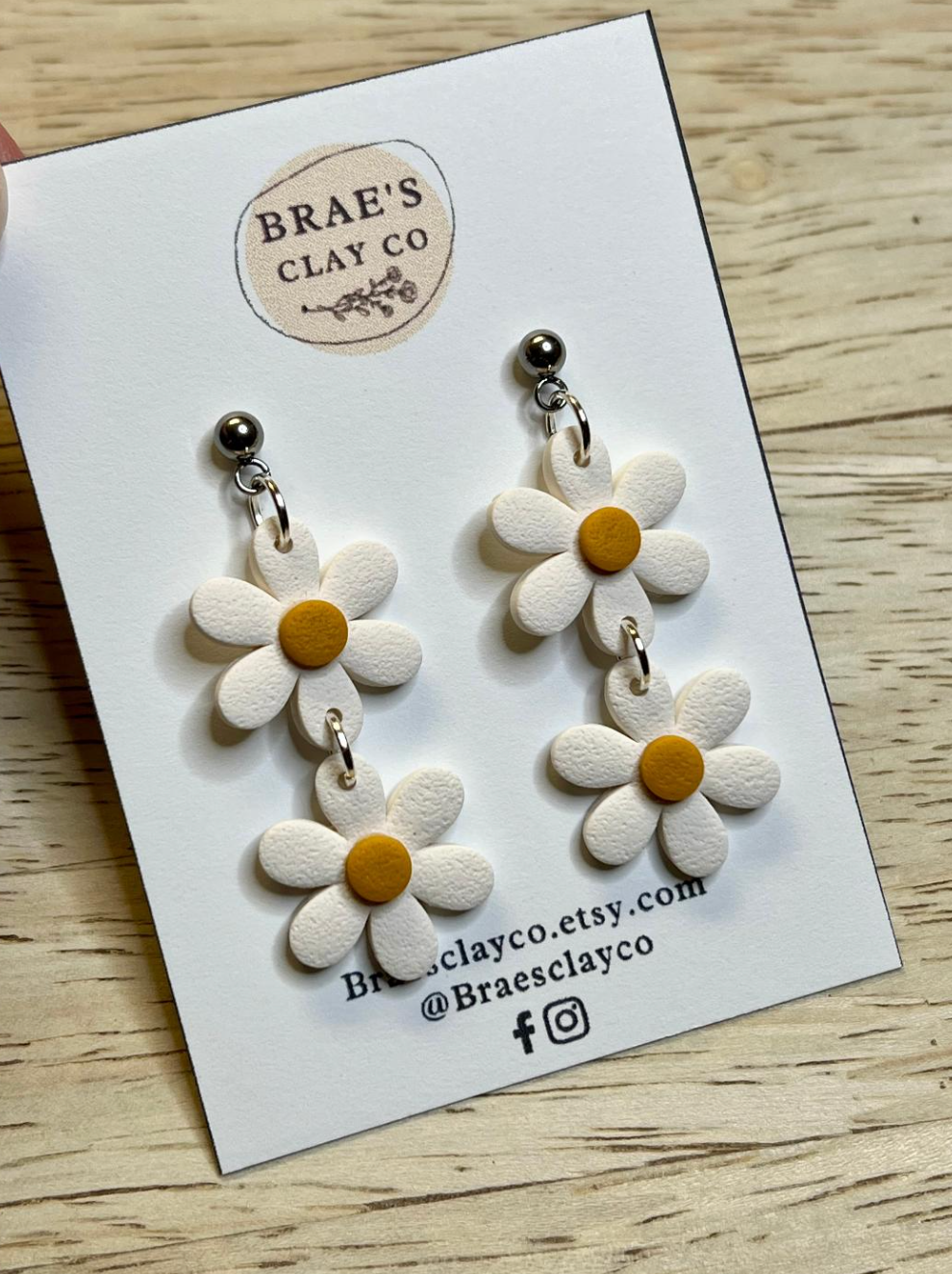 Brae's Clay Co.- Daisy Chain Dangle Earrings