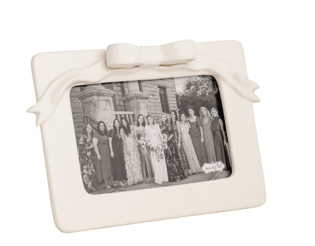 Bow Frame- 2 Sizes to Choose From - Pine & Moss