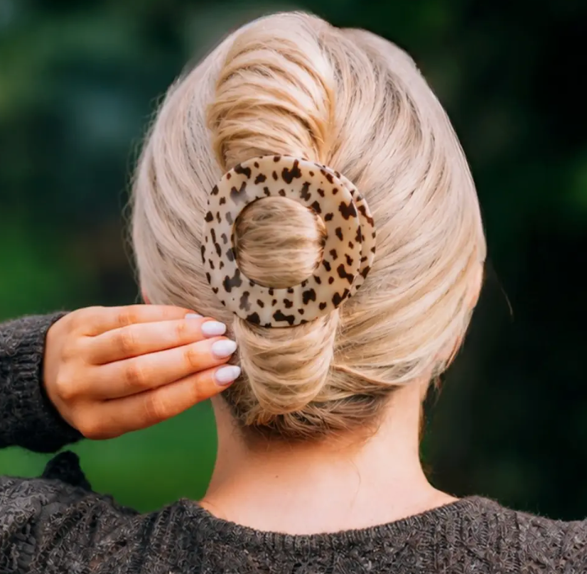 Blonde Tortoise | Large | Flat Circle Hair Clip - Pine & Moss