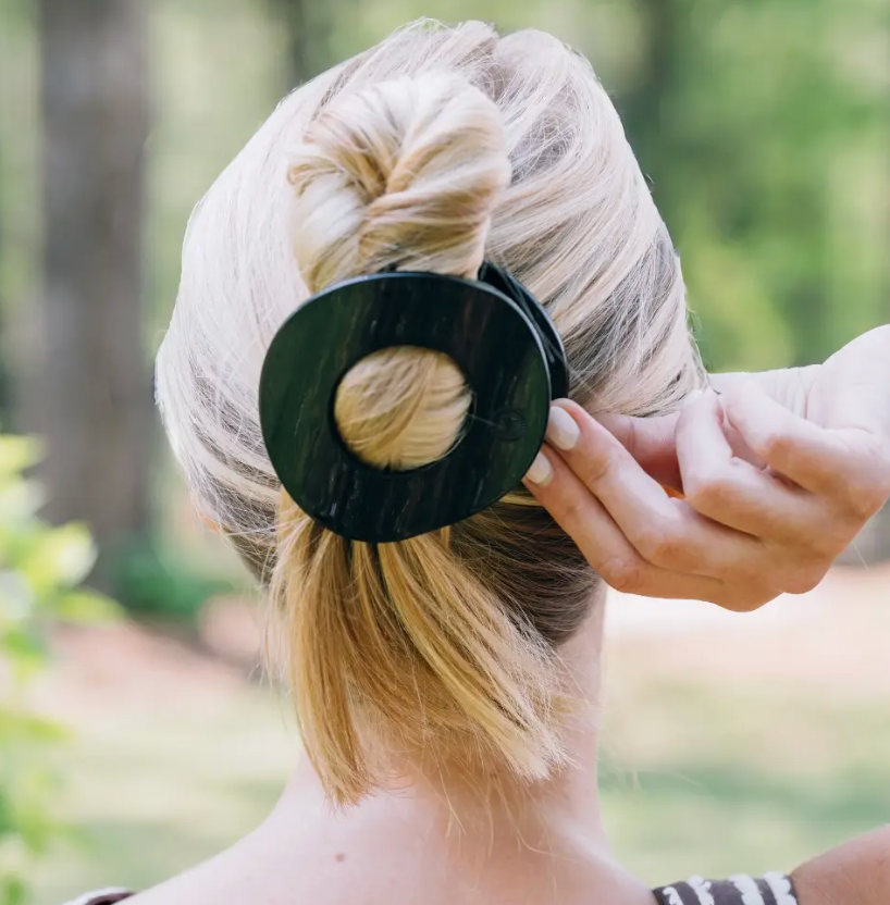 Jet Black | Large | Flat Circle Hair Clip
