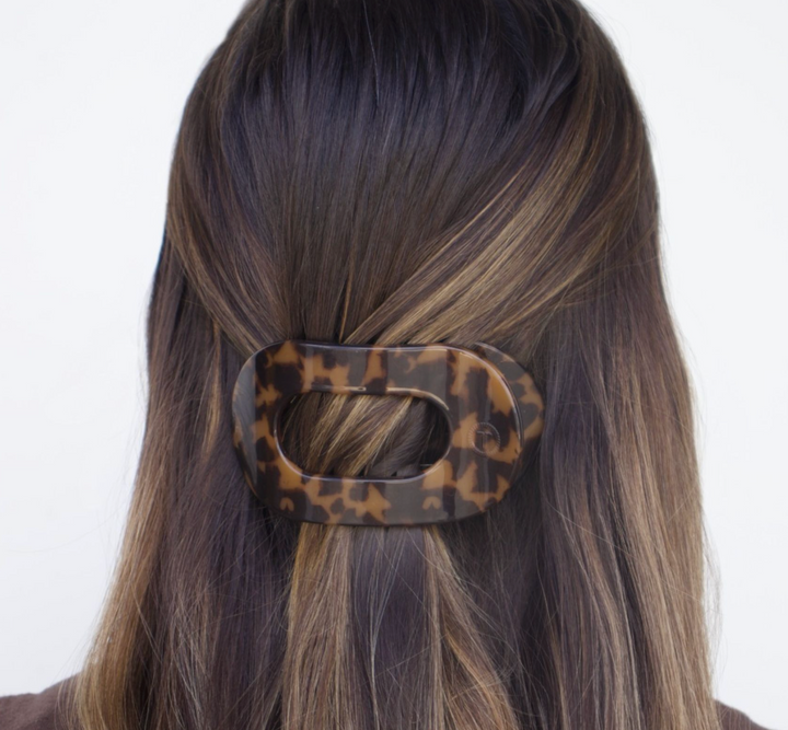 Round Flat Hair Clip | Medium | Tortoise
