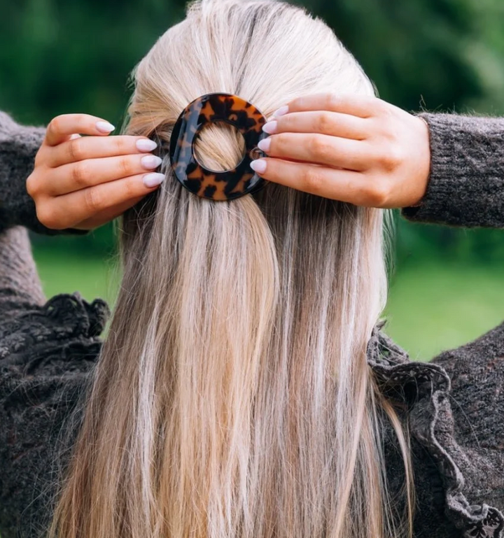 Tortoise | Small | Flat Circle Hair Clip