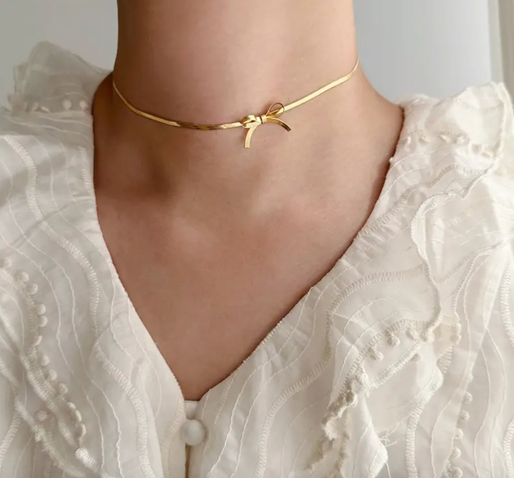 Dainty Bow Necklace