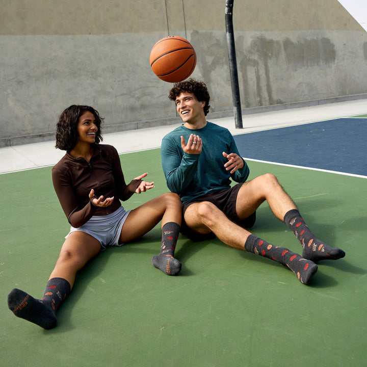 Socks that Conscious Step:Support Youth Sports (Gray Basketballs): Medium