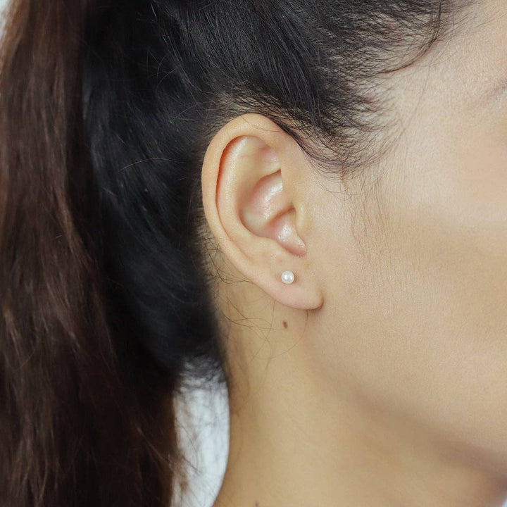 Pearl Studs (EA 78): Fresh Water of Pearl - Pine & Moss