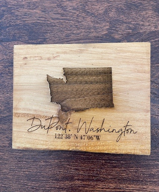 Ginger & The Huth City Coordinates Engraved Sitter - Pine & Moss